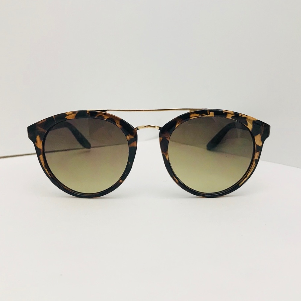 ❤️BOGO❤️New Tortoise Oversized Round